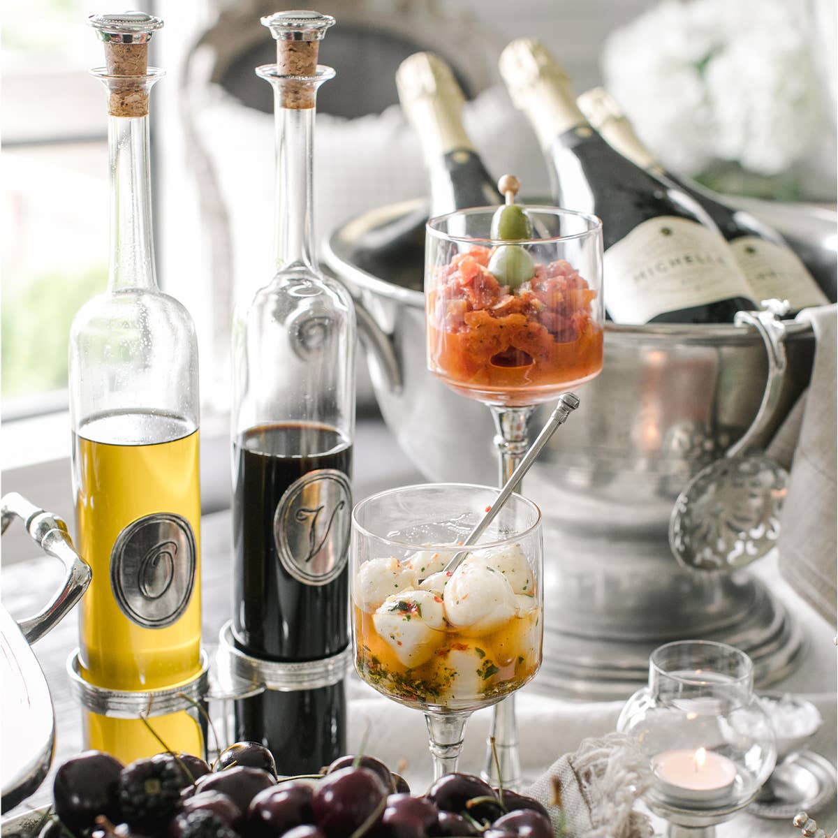 Arte Italica & Crown Linen Designs – Großhandel Öl-/Essigspender – Tavola Tall Öl und Essig mit Caddy1