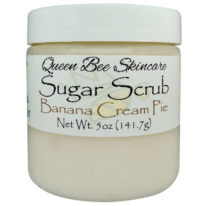 Banana Cream Pie Sugar Scrub 5oz voor wholesale door Queen Bee Skincare, LLC