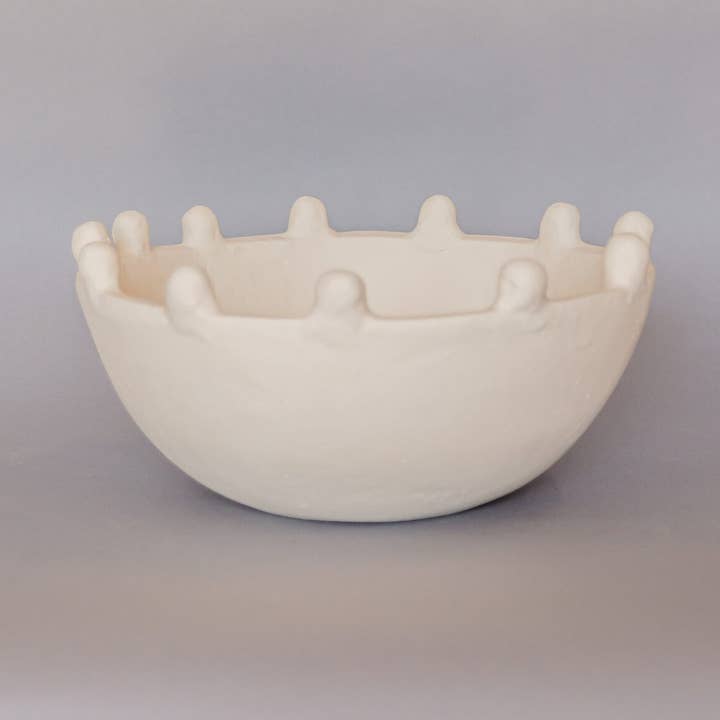 Curated Studio - Vendita all'ingrosso Ciotole/Piatti decorativi - Ciotola con Bordo Puntinato0