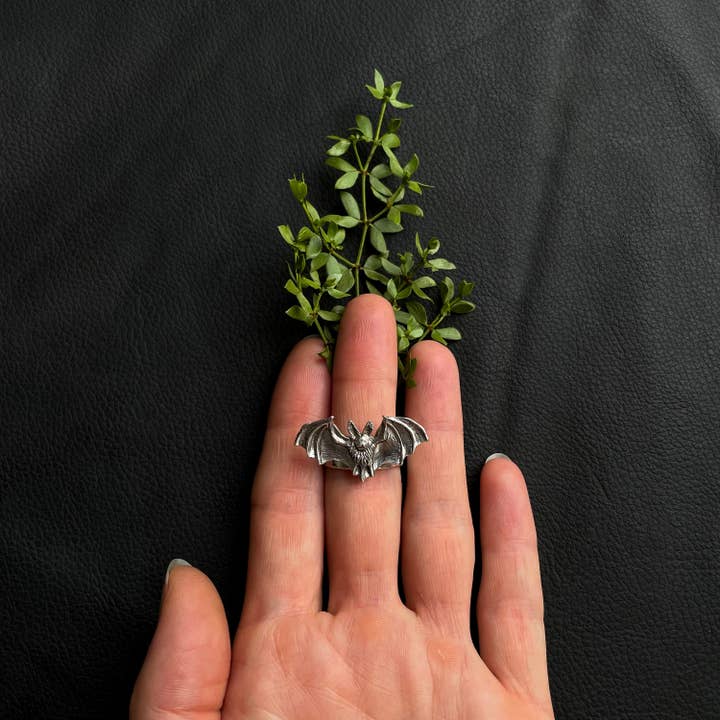 HELIOTROPE - Wholesale Cocktail/Statement Ring - Bat Ring (Pallid Bat)3