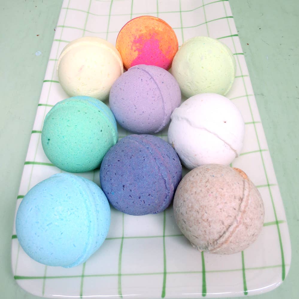 Green Daffodil Bath & Body - Wholesale Bath Bomb/Fizz - Blackberry Sage Bath Bombs - Fruity2