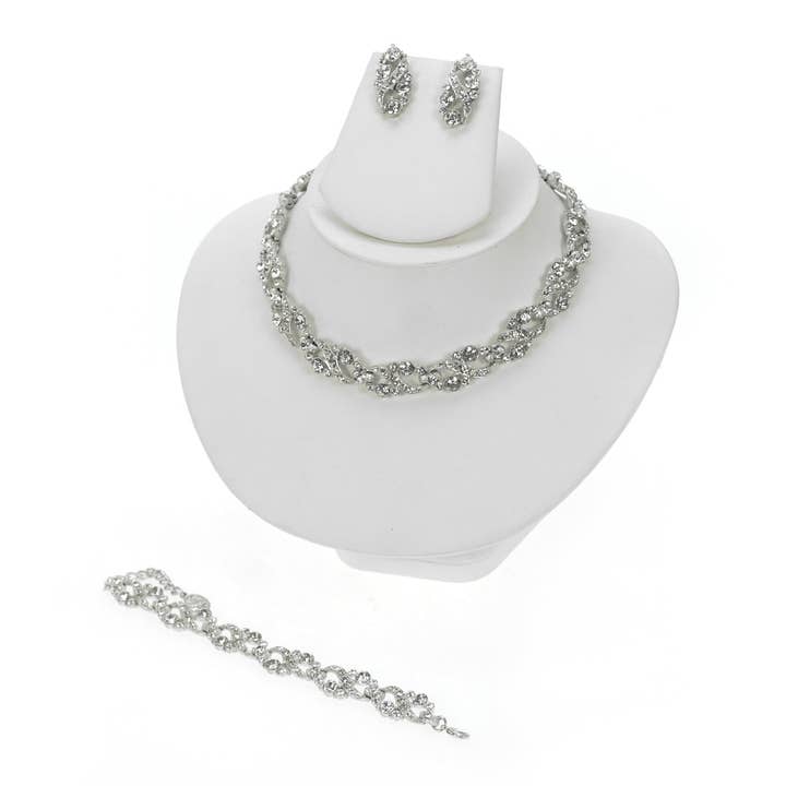 Ensemble de chokers classiques pour la vente par kyles online ltd
