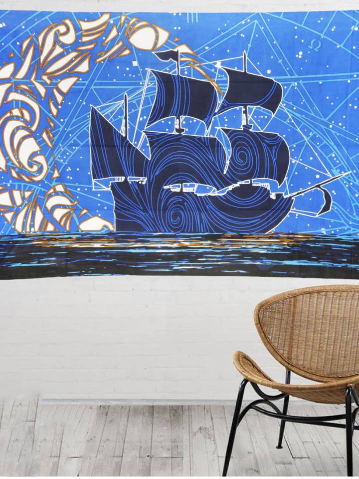 Tapisserie 3D en forme de navire « Glow in the Dark Moon » pour la vente par Sunshine Joy