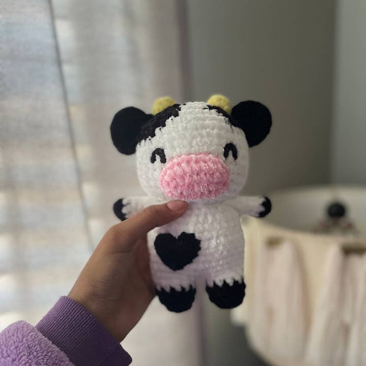 Anh2 LTD - Wholesale Stuffed/Plush Toy - Kids & Baby - Crochet Mini Cow Plushie, Plush Animal Toy, Cow Lover Gift