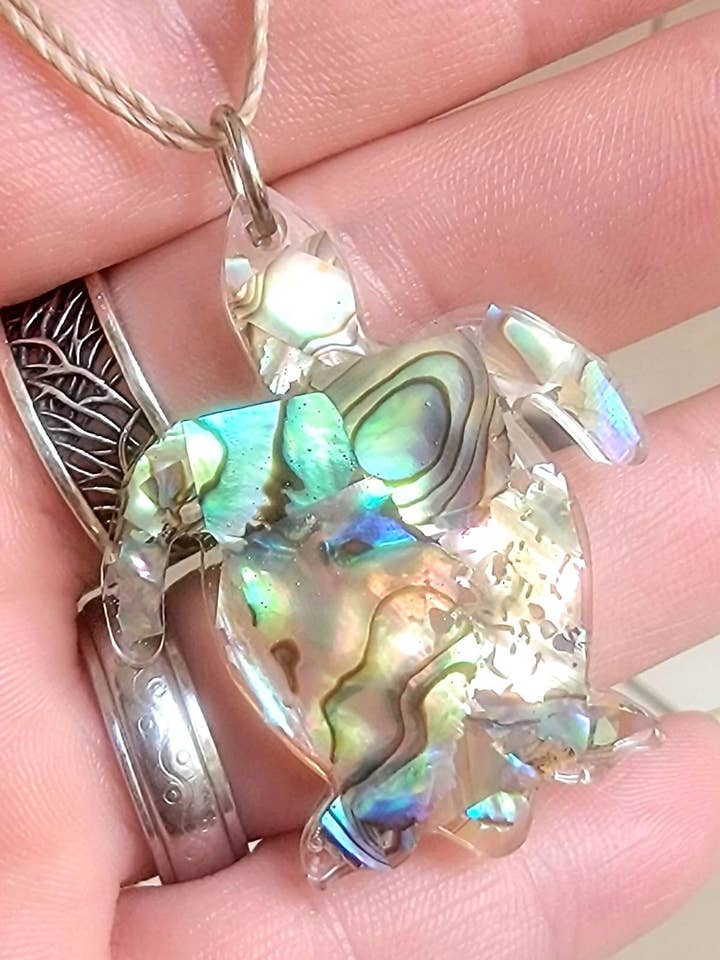 Colar Tartaruga Marinha Abalone por atacado de Shark Bitten