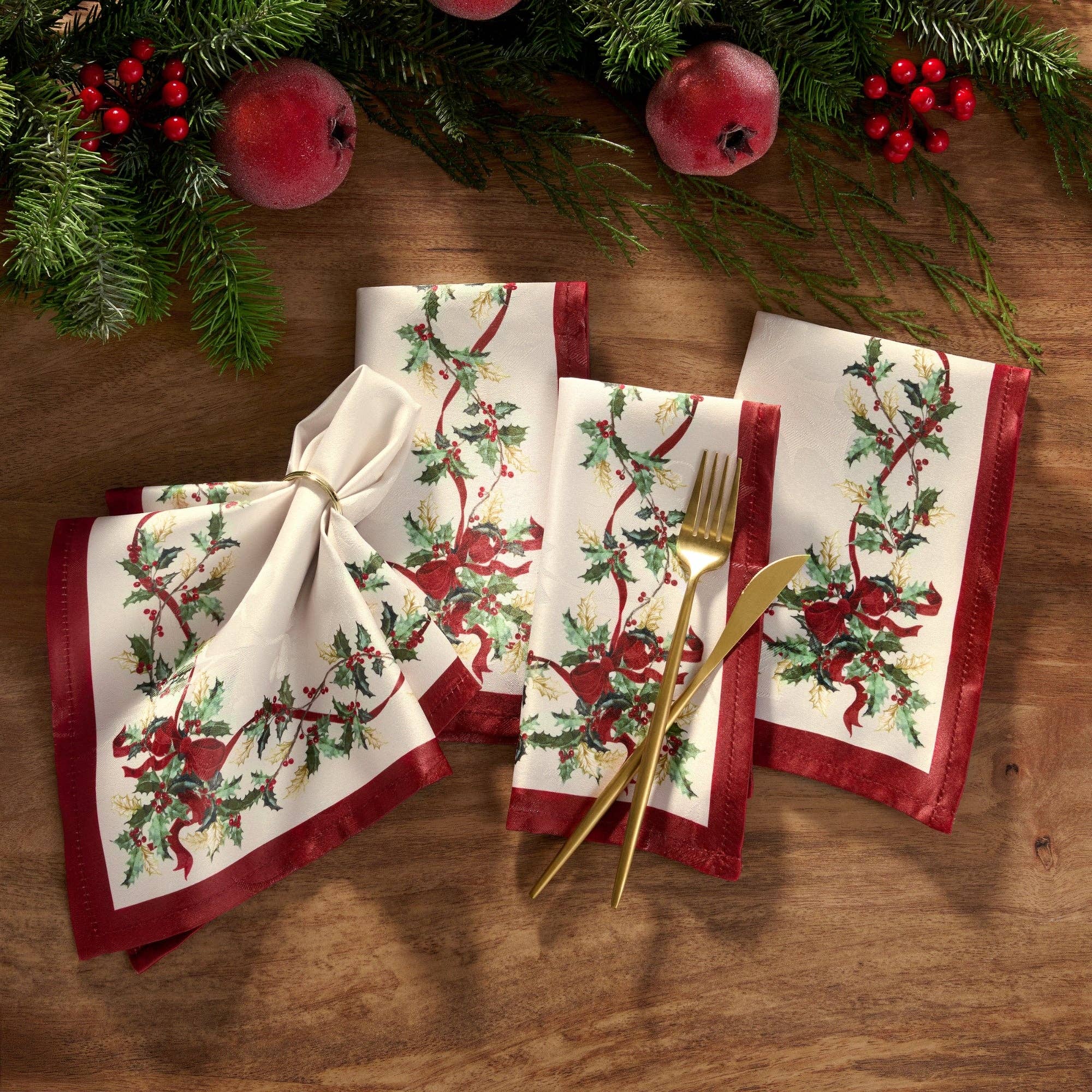Threadmade Home - Wholesale Dinner & Cloth Napkin - Villeroy & Boch Winter Bows & Garland Napkins, Set of 41