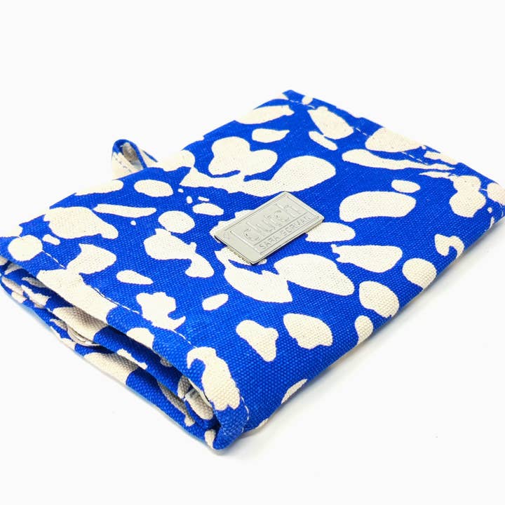 Clutch by Sara Gorman - Venta al por mayor Pastillero - El organizador semanal de píldoras original Pillfold™