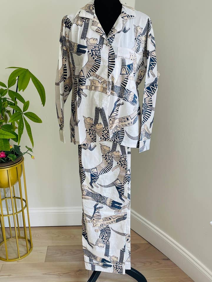 AMRANIS - Wholesale Sleepwear Set - Women's - Long Pajama Set in White Cat3
