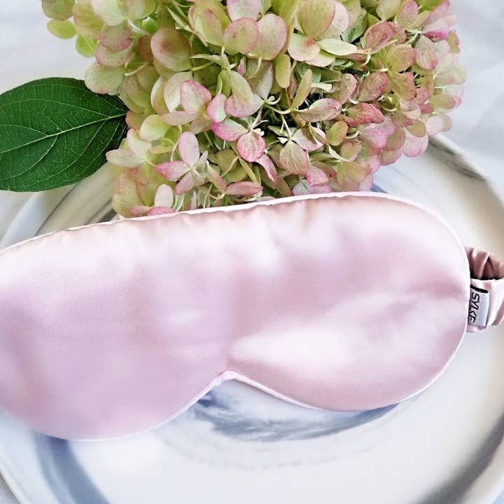 SYLKE THE LABEL - Venta al por mayor Antifaz - Máscara de dormir de seda 100 % orgánica de morera en tono Bombshell Blush2