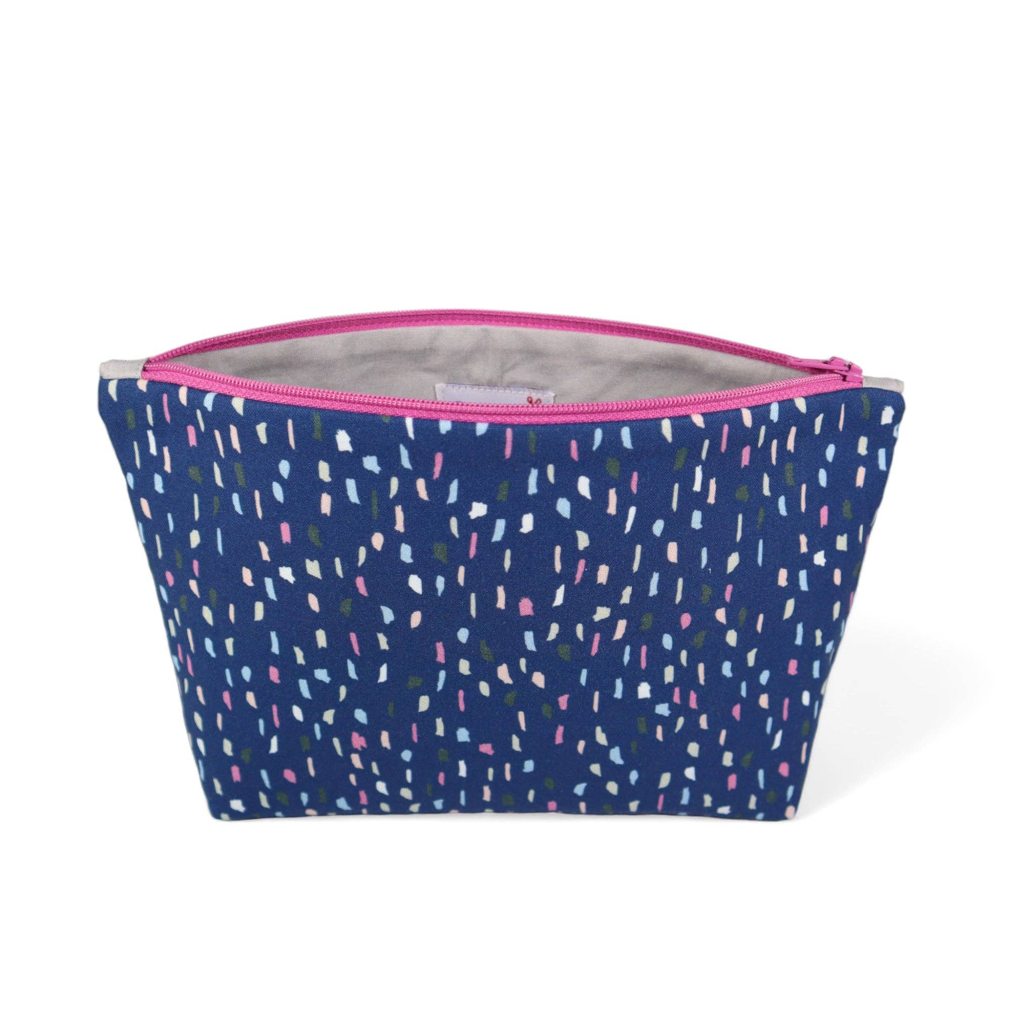 Crosscut Sewing Co. - Wholesale Craft Sewing Kit - Zipper Pouch Sewing Kit - Sewing Project Kit with Fabric for Beginners53