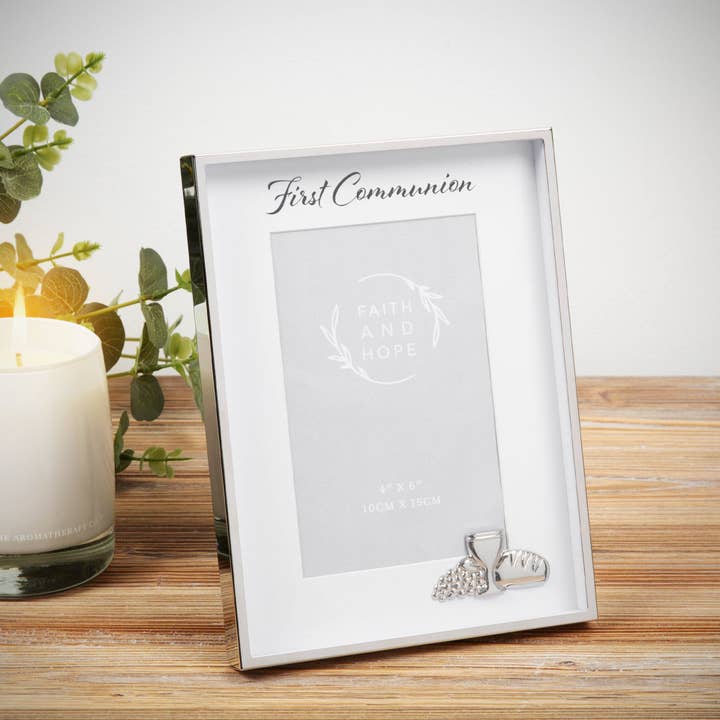 WIDDOP and Co. - Wholesale Picture Frame - Faith & Hope Silver Box Communion Photo Frame 4" x 6"