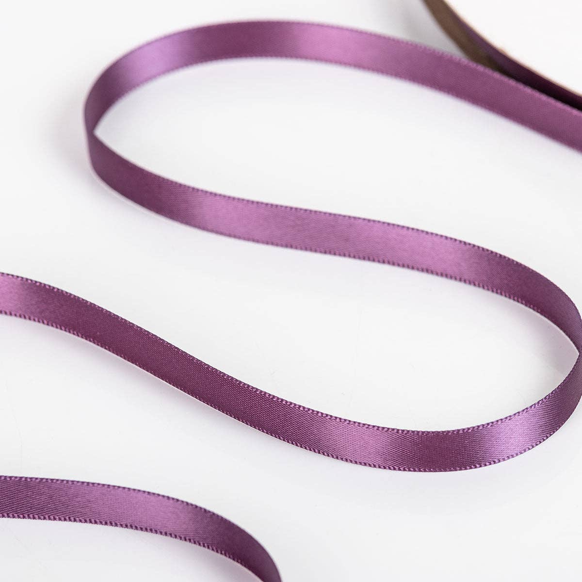 Little Ribbon Shop - Vente Ruban – emballage cadeau - Ruban de satin double face Amethyst 90, rouleau de 100 verges0