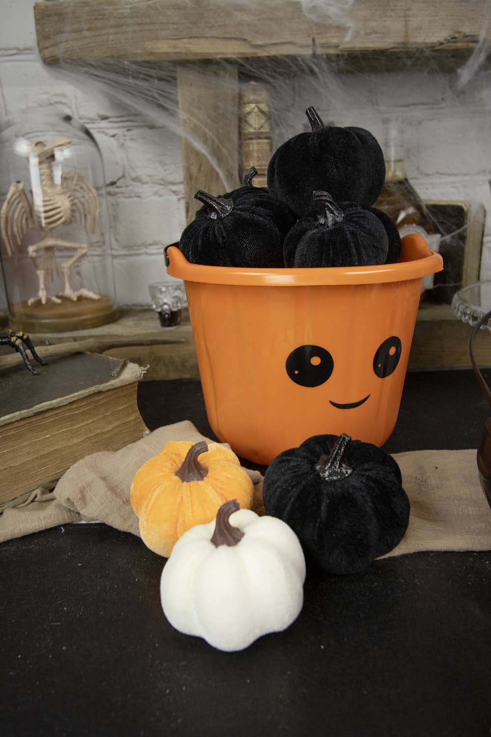 Party Pro – wholesale Decorative tabletop object – SWEETY PUMPKIN XL BUCKET0