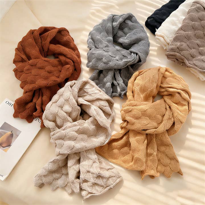 RETRO-STYLE FISH SCALE PATTERN KNITTED SCARF_CWASC03815 for wholesale by DOUBLJU