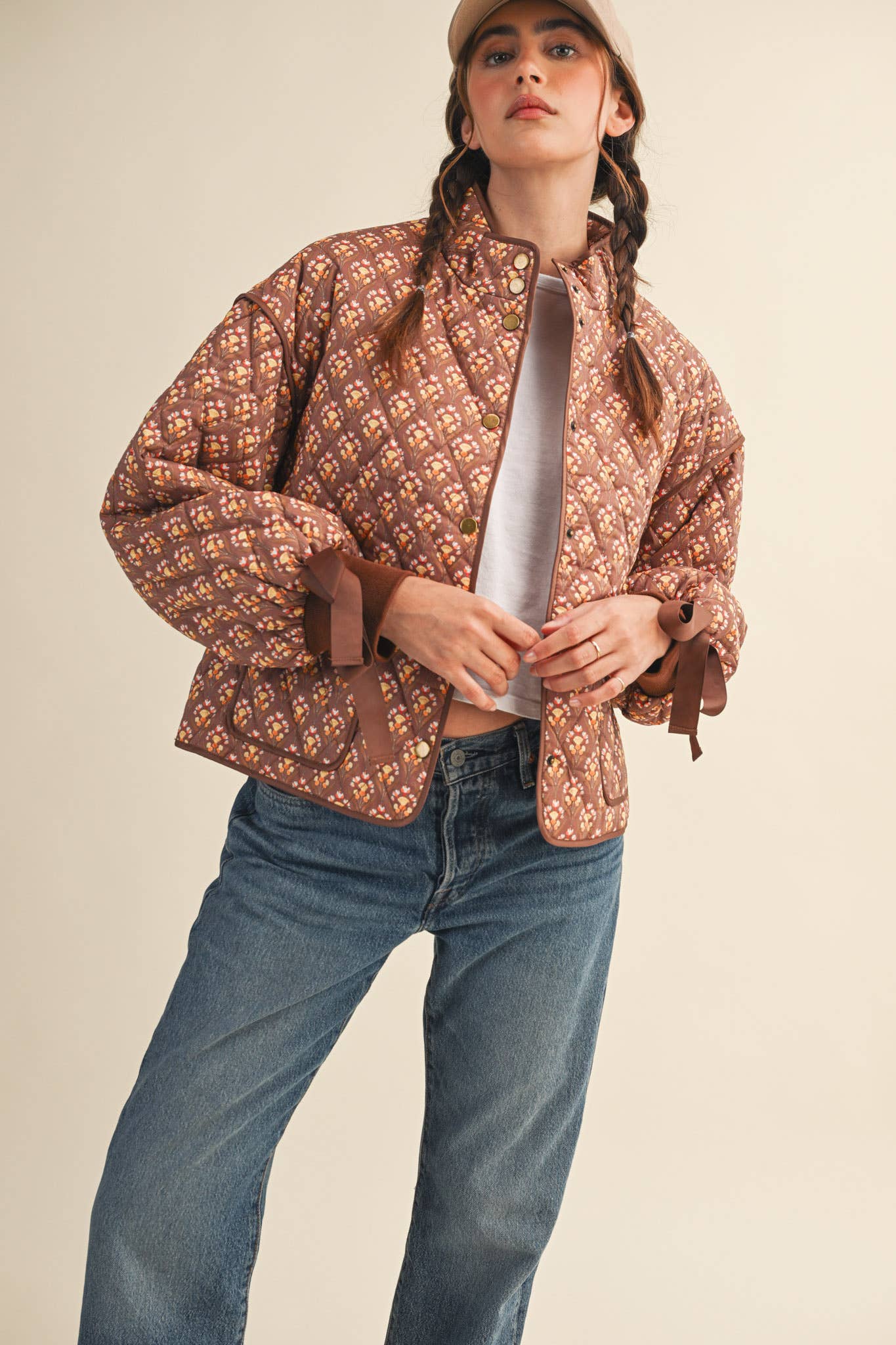 &MERCI - Wholesale Jacket - Women's - FLORAL QUILTED JACKET WITH RIBBON SLEEVE DETAIL MJK44323