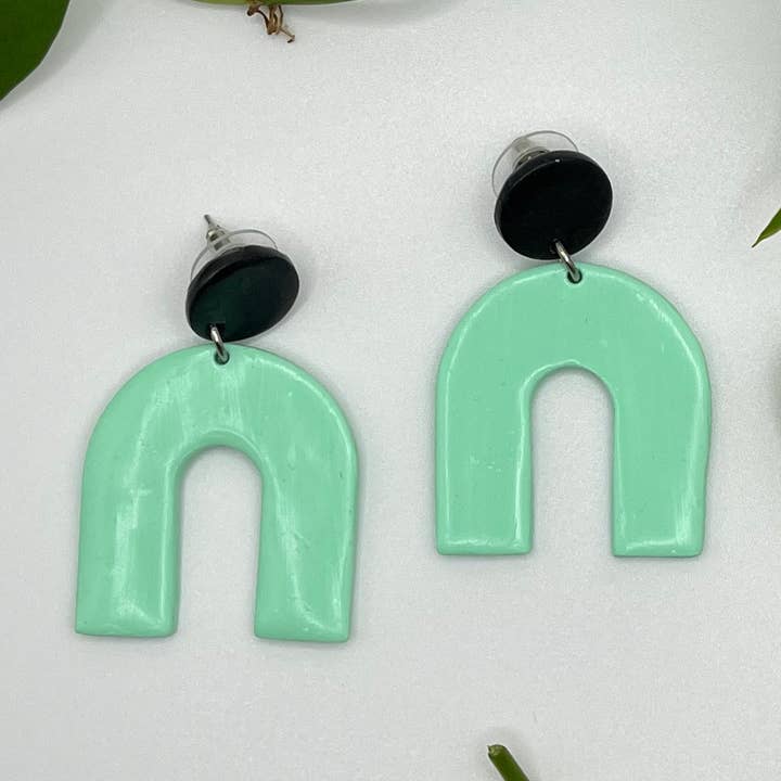 Arch Clay oorbellen, mintgroene oorbellen - hypoallergeen voor wholesale door The Clay Arches