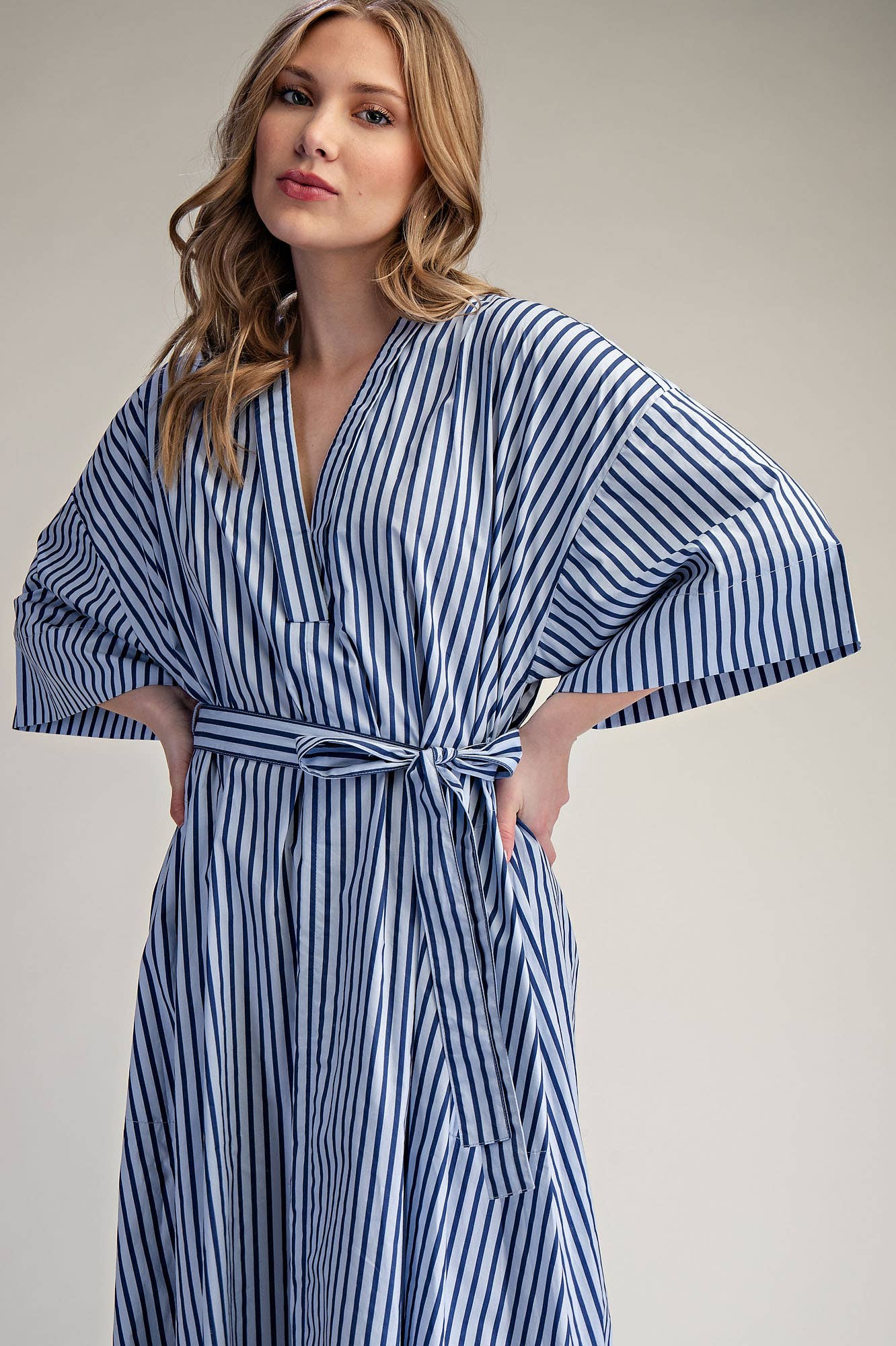 Glam - Wholesale Dress - Women's - Belted Relaxed Stripe Midi Dress8