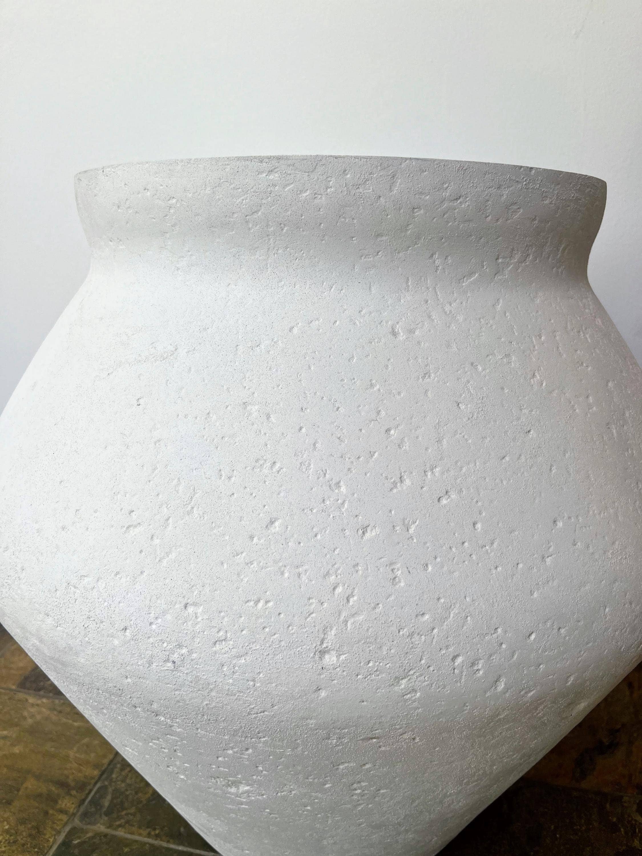 Tikal Composite Designs - Wholesale Plant Pot - Lightweight Concrete Planter Vessel1