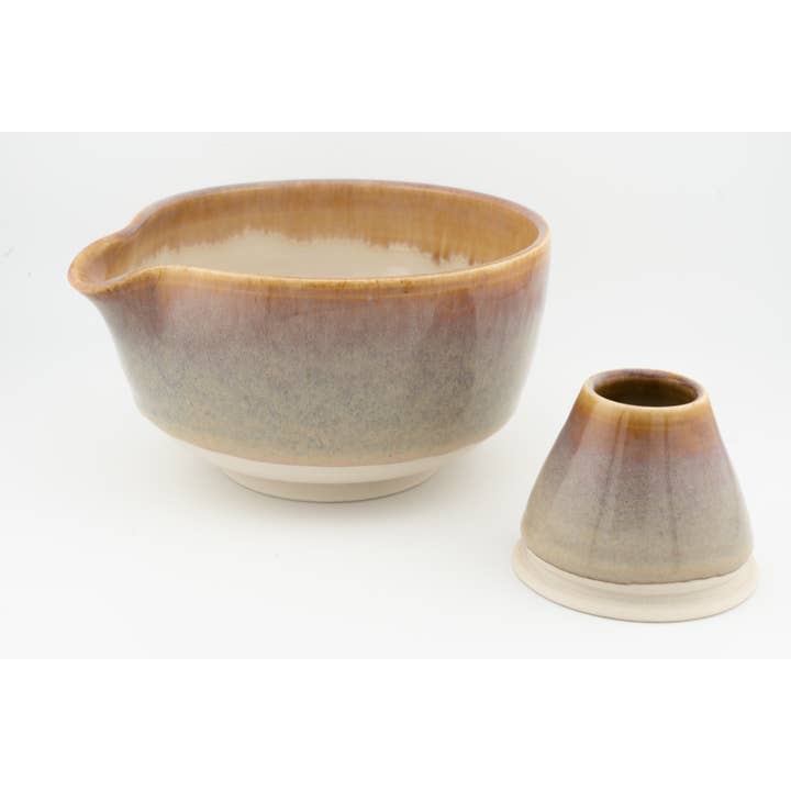 Swan City Ceramics – Engroshandel Tesæt – Matcha-skål med pisker-holder, håndlavet keramik, chawan1