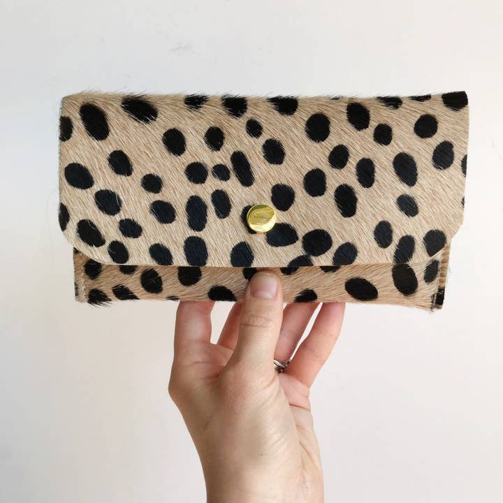 Lys Beige Cheetah Print Telefon Tegnebog - Hår på Skjul Leathe for engroshandel hos Wild Sky Leather