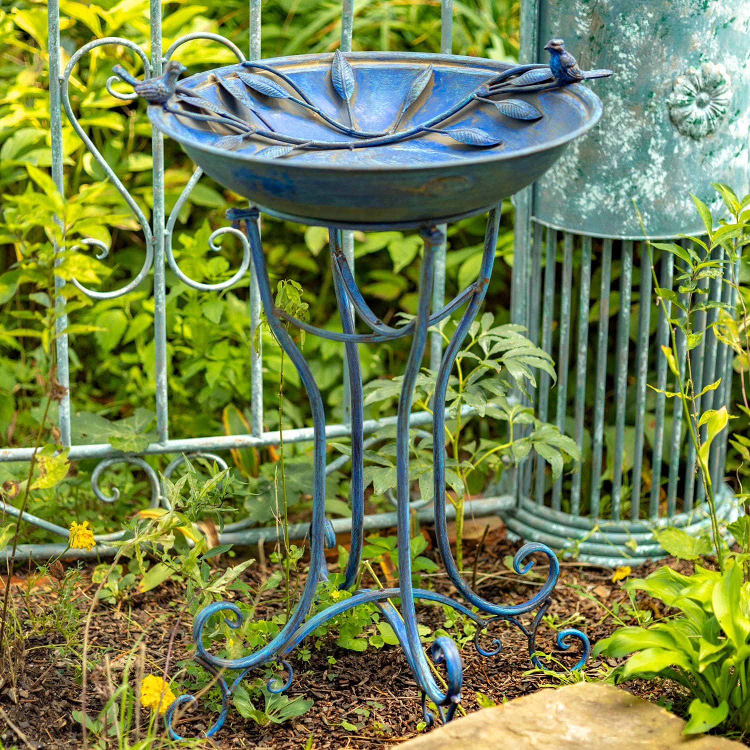 Zaer Ltd. International - Wholesale Bird Bath - "Two Birds" Iron Birdbath - 3 Color Options15