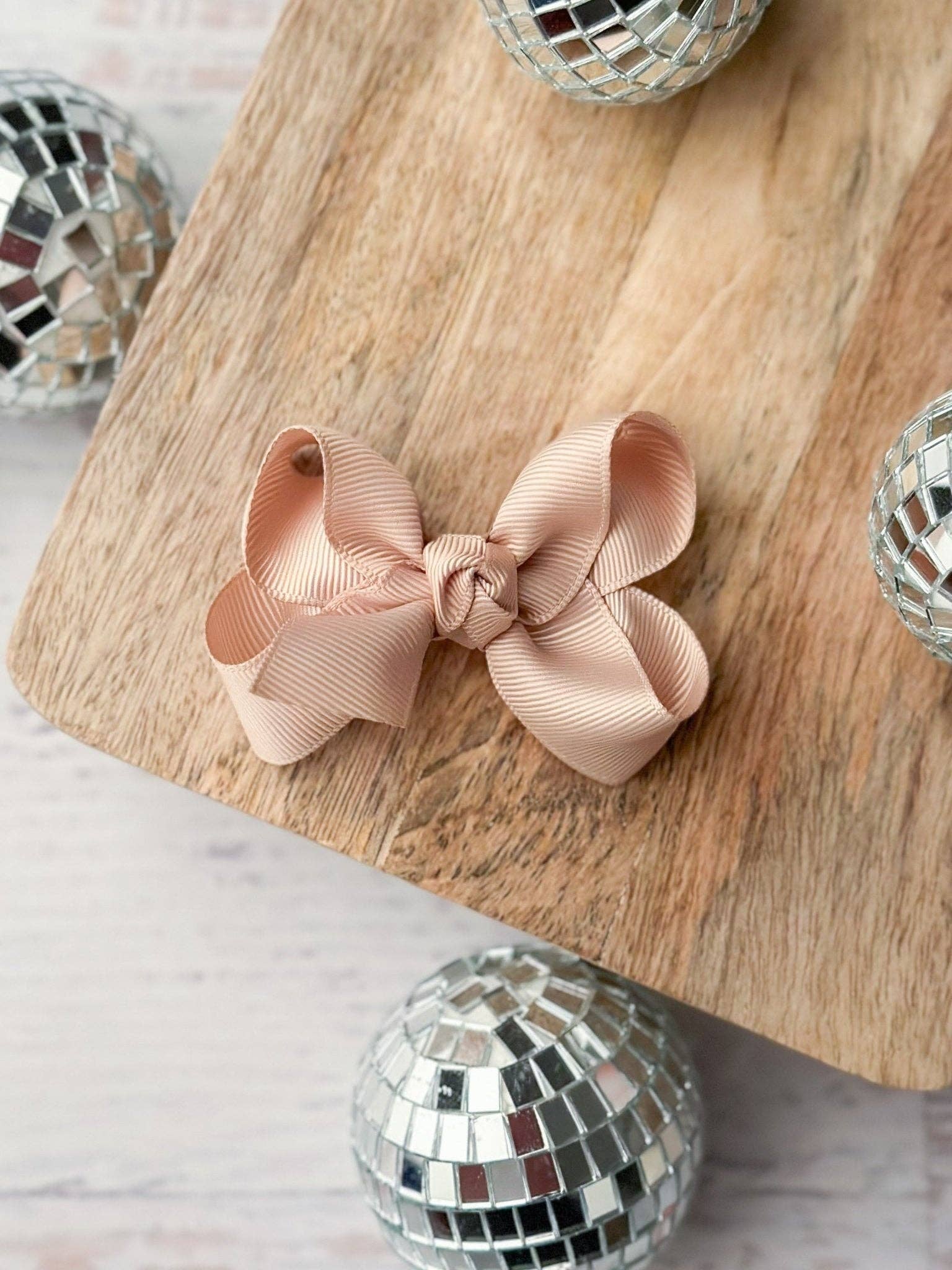 The Hair Bow Company - Wholesale Hair Bow - Kids - Original Grosgrain Hair Bow - Alligator Clip - 3"2