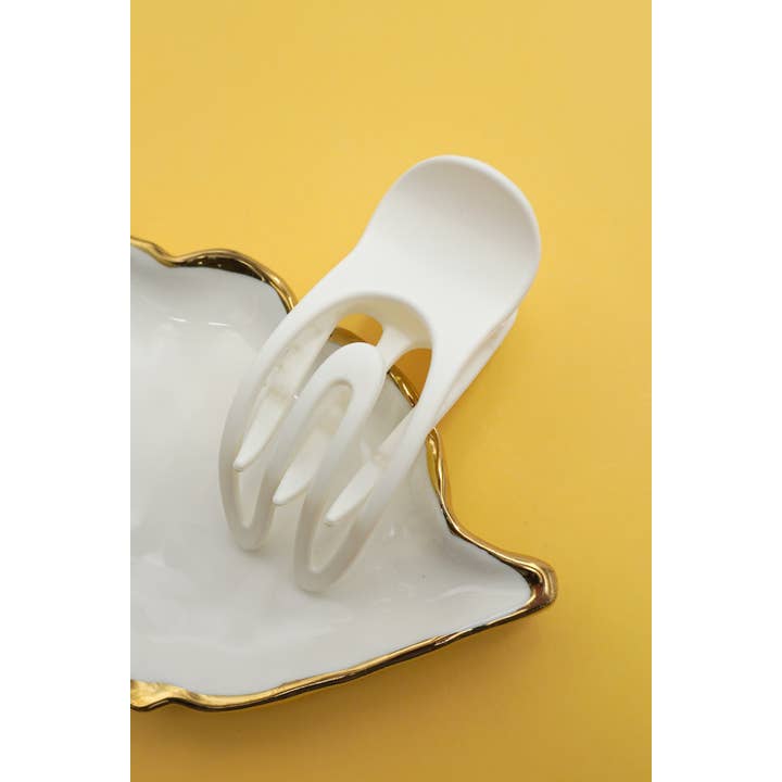 JOSSLYN by wall to wall - Wholesale Hair Clip - Women's - OVAL LAY DOWN FLAT HAIR CLAW CLIPS | 40H926