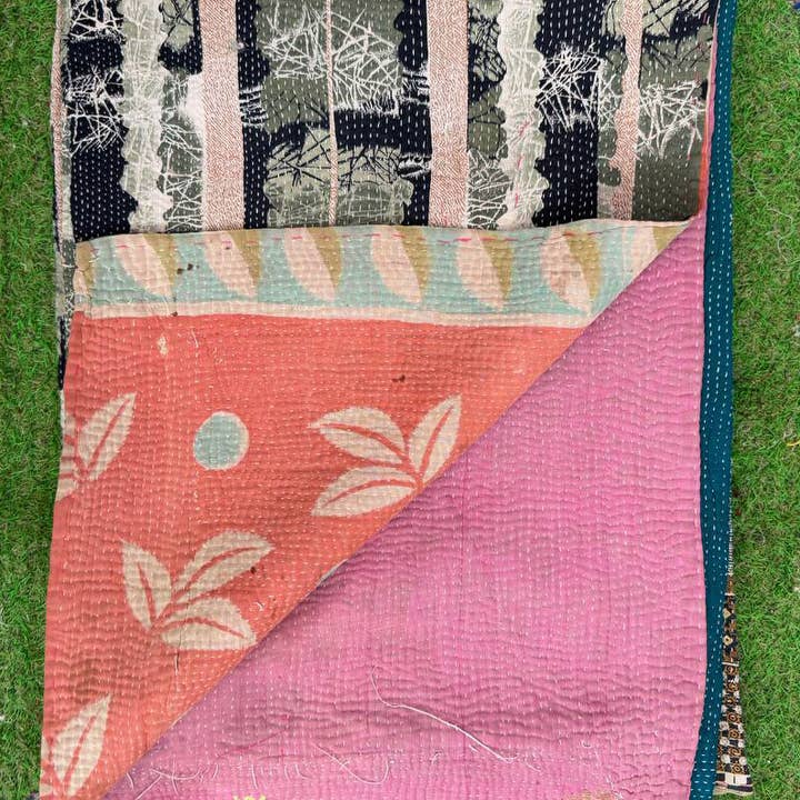 bhavnas boutique – wholesale Quilt – Cotton Fabric Kantha Quilt Timeless Craftsmanship Coverlet 8
