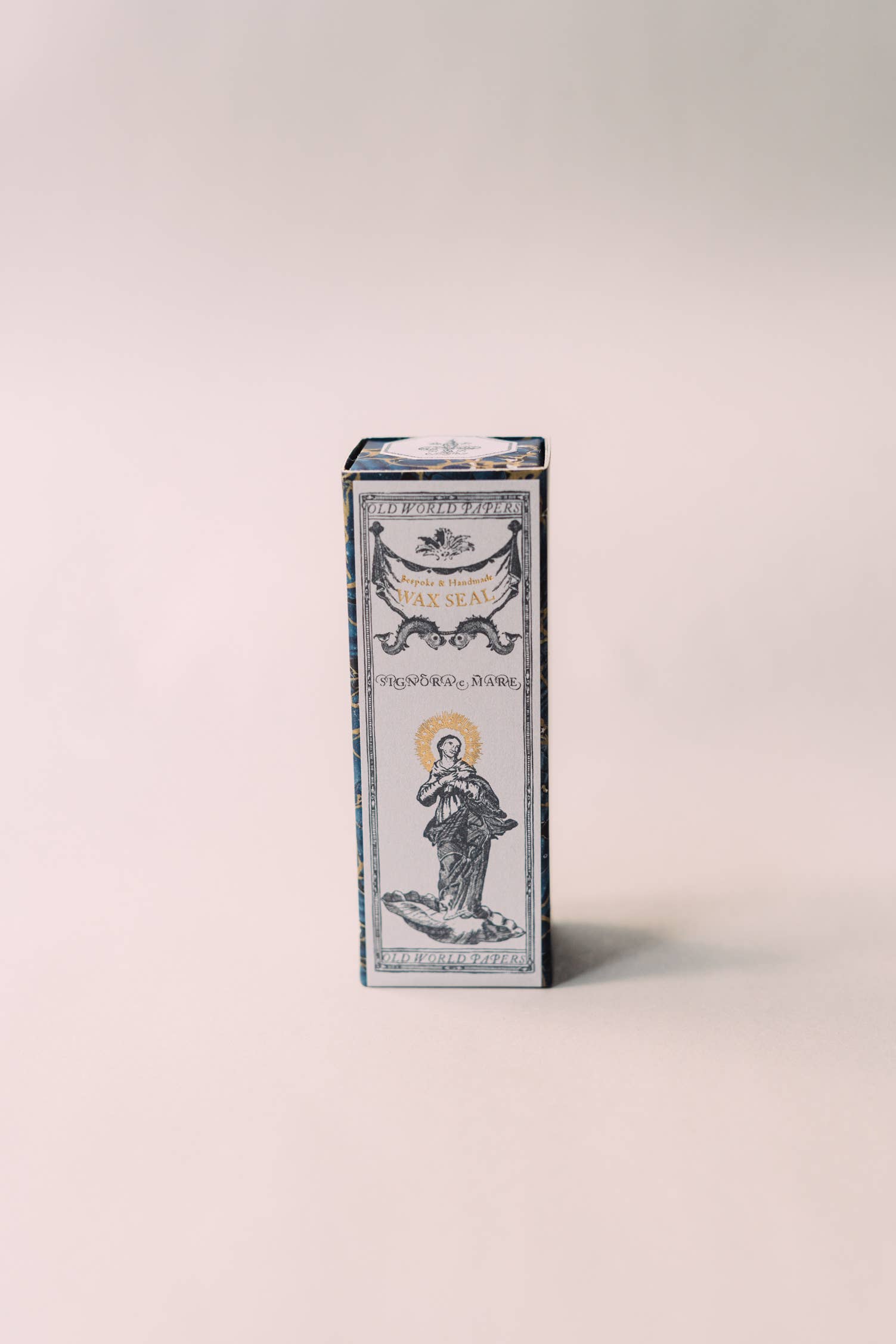 Signora e Mare – Engroshandel Forseglingsvoks – Gardenia vokssigteøj med honningbi og timiankrans4