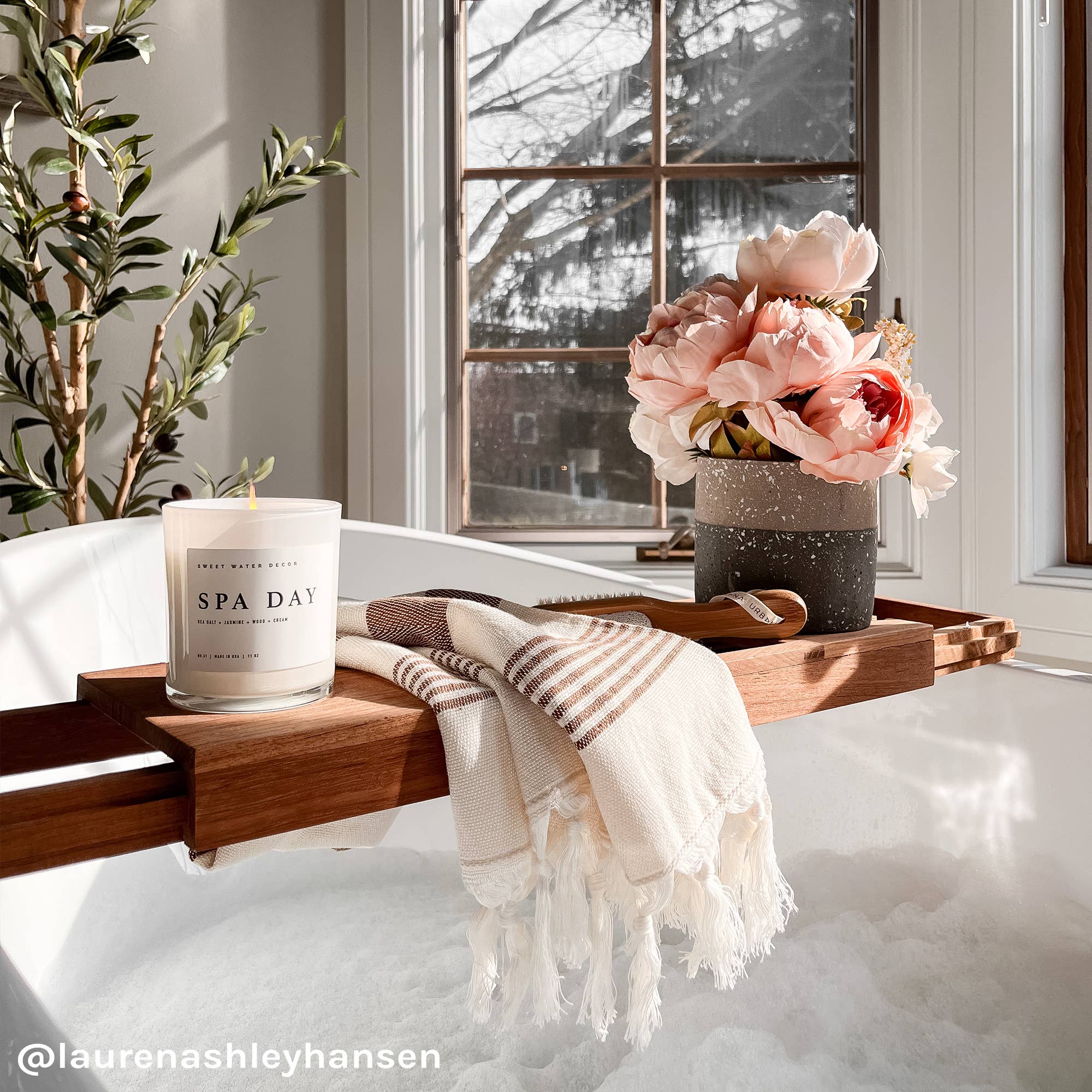 Sweet Water Decor - Vendita all'ingrosso Candela in vasetto - Candela in Cera di Soia Spa Day 11 oz - Decorazione Casa e Regali8