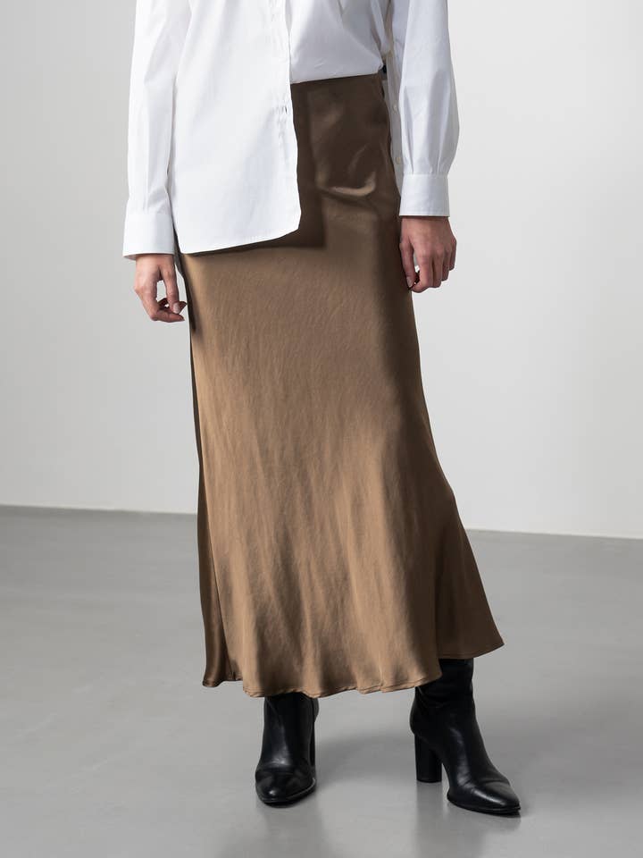 Etiem - Wholesale Skirt - Women's - Satin Midi Skirt5