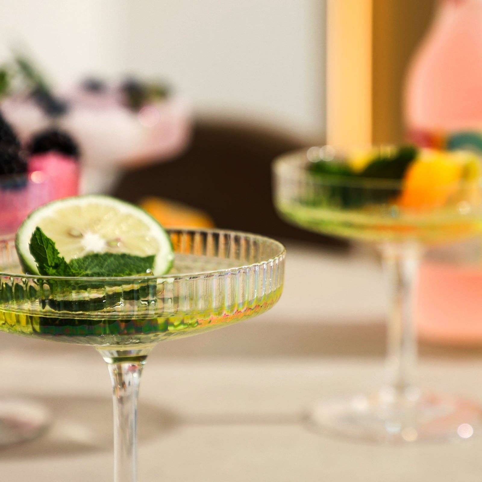 Everest Global - Wholesale Cocktail/Liquor Glass - Iridescent Coupe Glasses set of 2/45