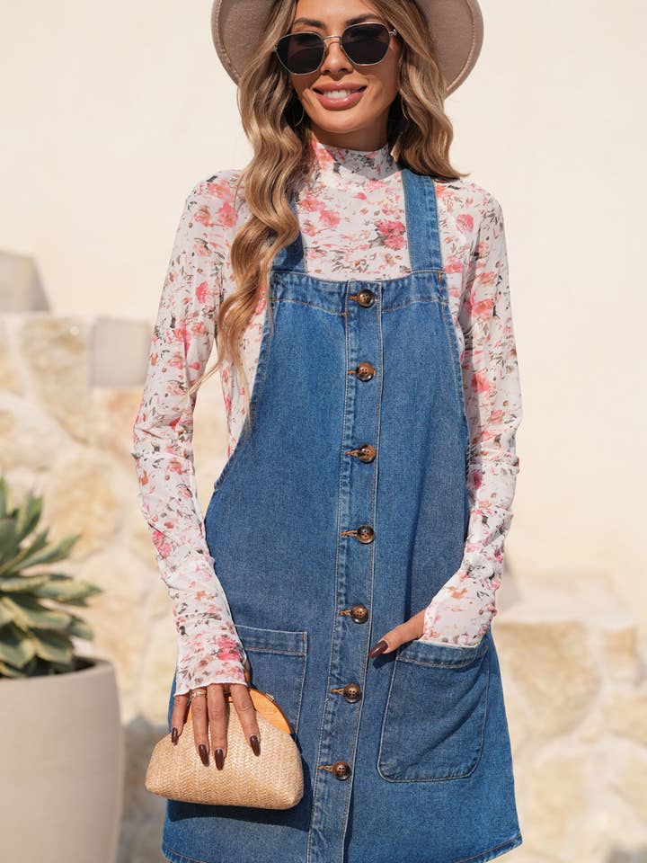 Mini-robe en jean à bretelles larges et poches sur le devant LDC pour la vente par Little Daisy Closet