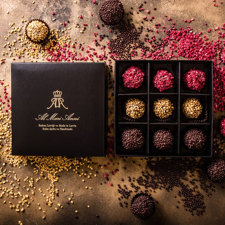 Al Mari Anni Signature Truffle Set: Pistachio, Raspberry and other Purchase Wholesale alimentare. Free Returns & Net 60 Terms on Faire trending on Faire.
