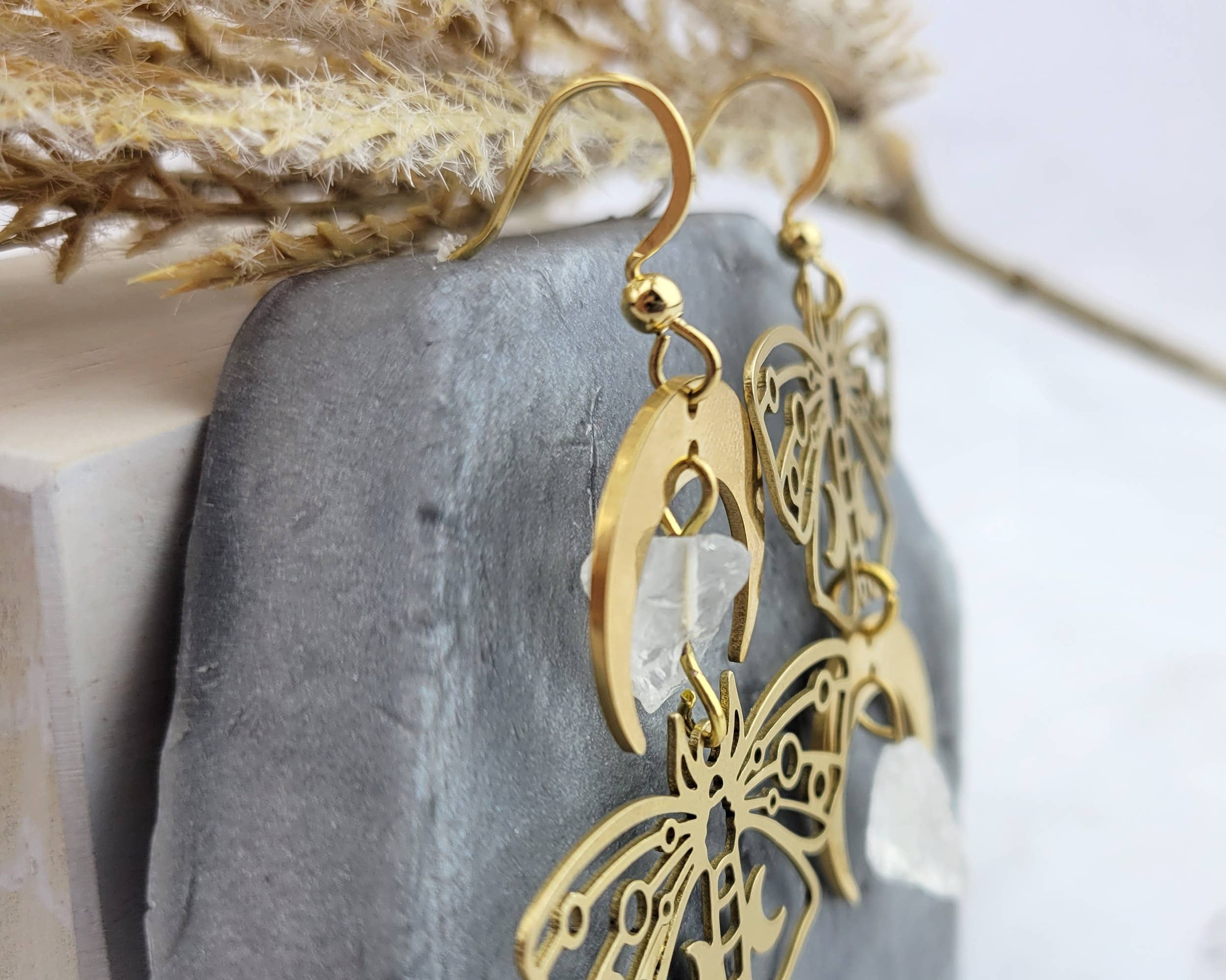 WonderLight Jewelry – wholesale Dangle earrings – Asymmetrical Moth Moon Earrings - Moth / Change7