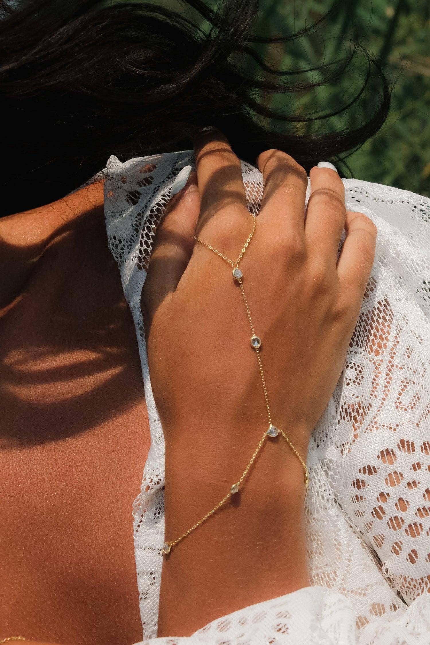 Selen Jewels - Wholesale Link & Chain Bracelet - Bezel Diamond Hand Chain5