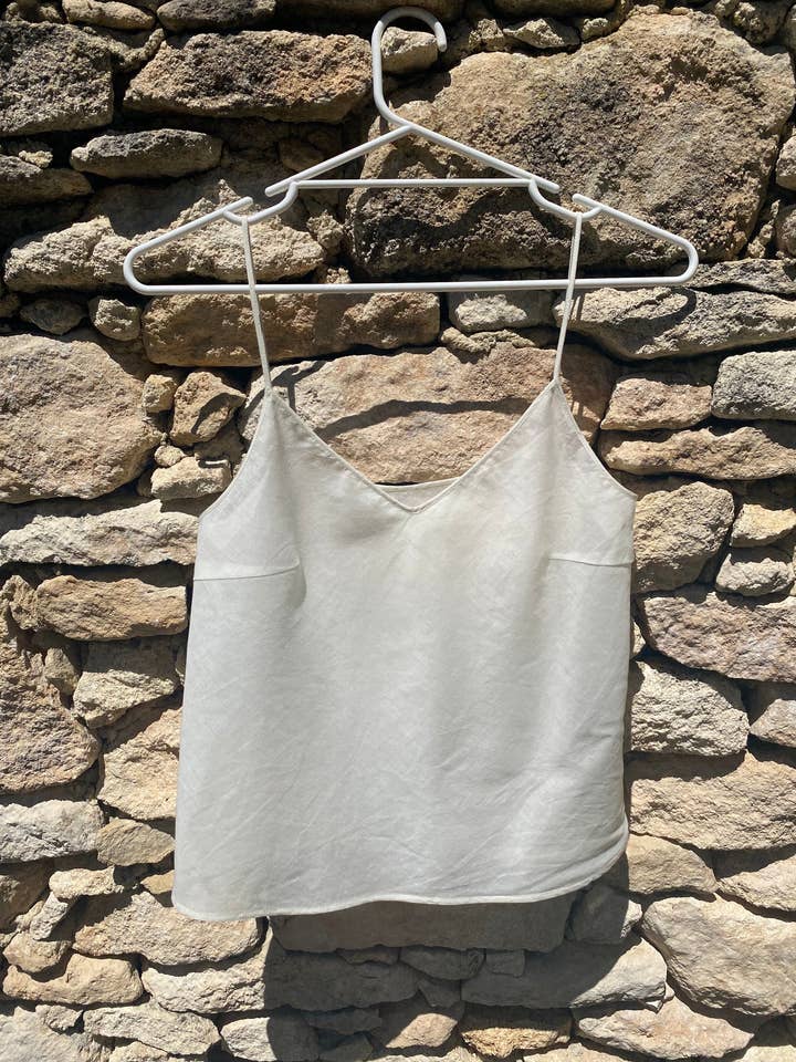 Haut Singlet Lynn pour la vente par Ellettelle