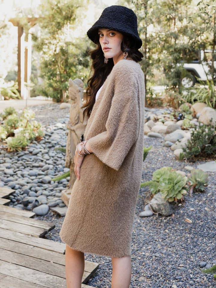 Leto Accessories - Wholesale Cardigan - Women's - Luxe Winter Faux Mohair Knit Cardigan - Winter 2024 🧡