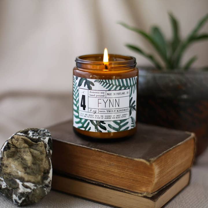 N°4 Fynn Bougie 8oz pour la vente par Truly Kindred