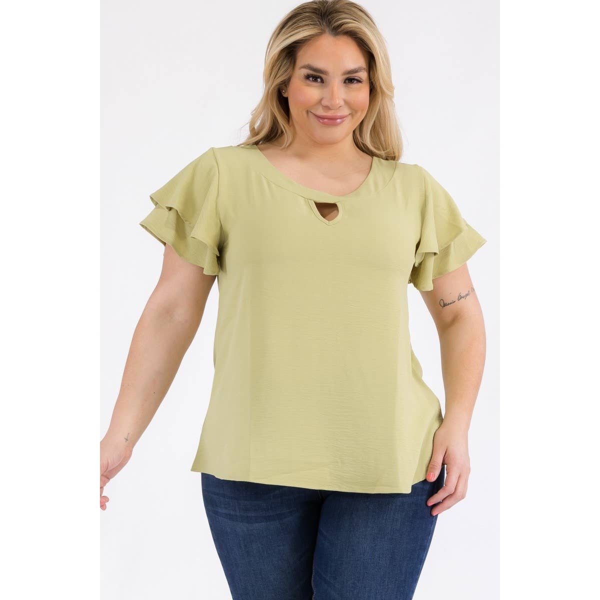Curve Market - Vente Chemisier – femme - CHEMISIER TAILLE PLUS AVEC MANCHES VOLANTÉES ET TROU DE SERRURE9