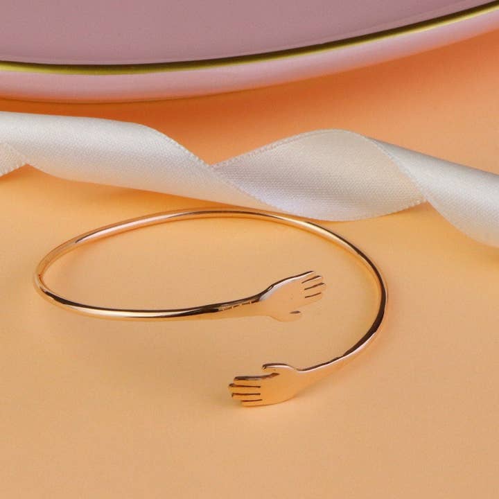 Gowa Design - Wholesale Cuff Bracelet - Couple bracelet Hand Sign Bangle4