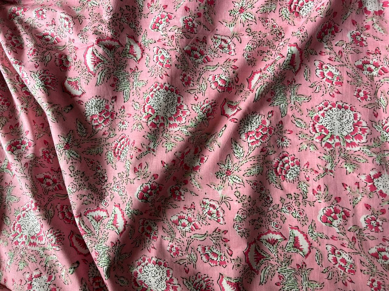 Bhawana Handicrafts – Großhandel Textilfarbe – Kleider, Kissen, Bastelgardinen, Sommerkleider, Stoff, Blumen1