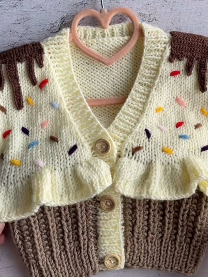 Design company-Fatma Balkir – wholesale Kofta - Barn – Handstickad kofta för barn-Cupcake-tröja för barn2