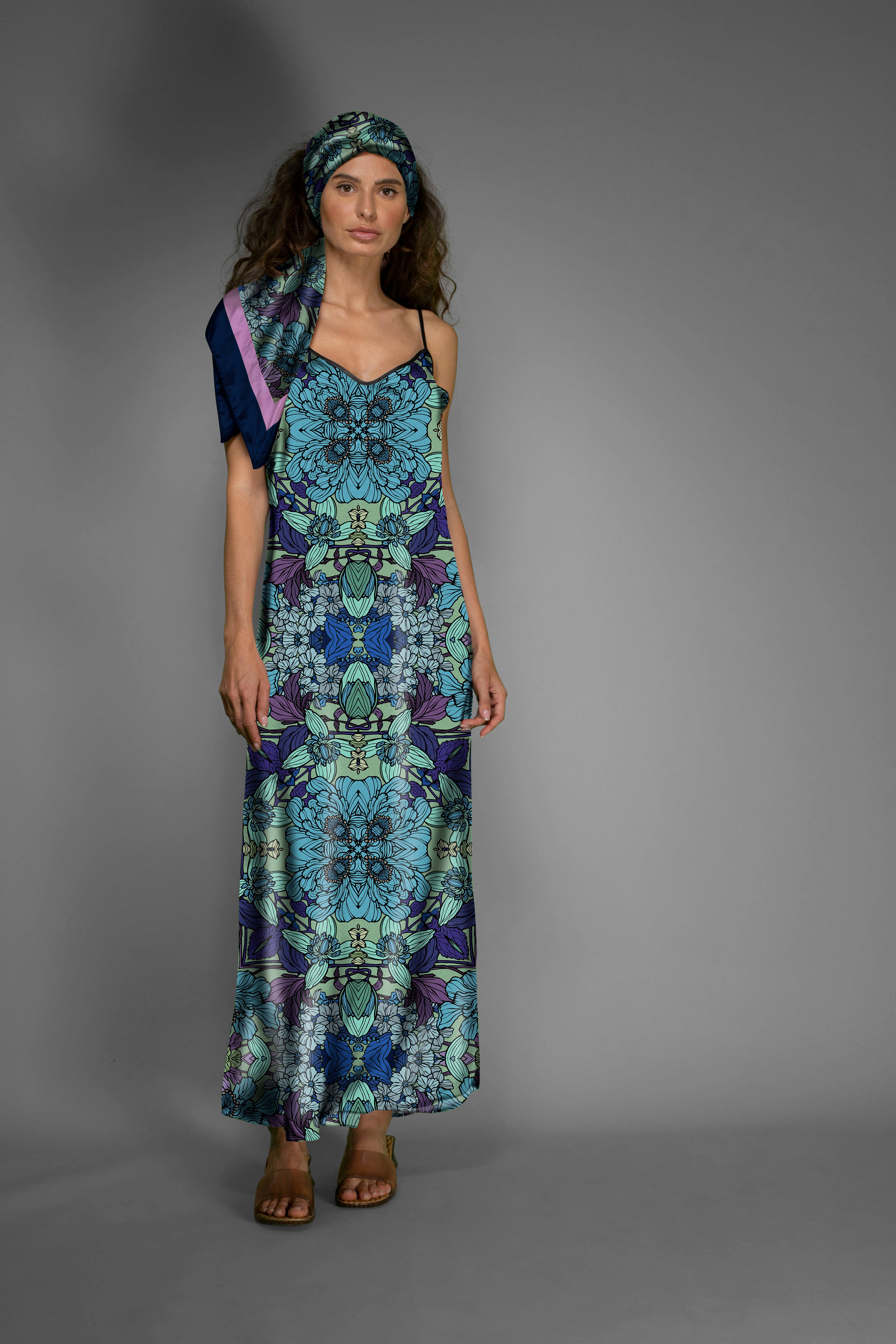 Nura Sleeveless Flairs Dress – Wholesalenext