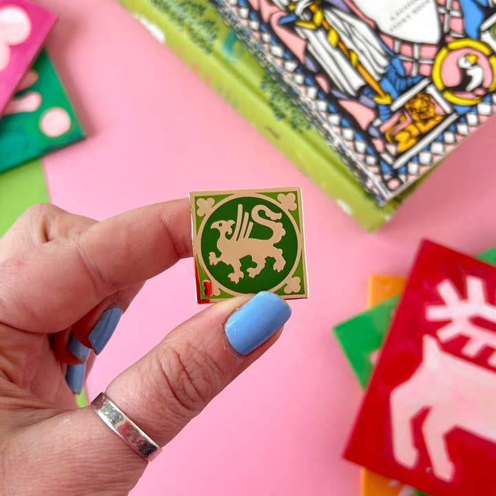 Stacey McEvoy Caunt - Wholesale Lapel Pin/Button - Griffin Medieval Tile Enamel Pin