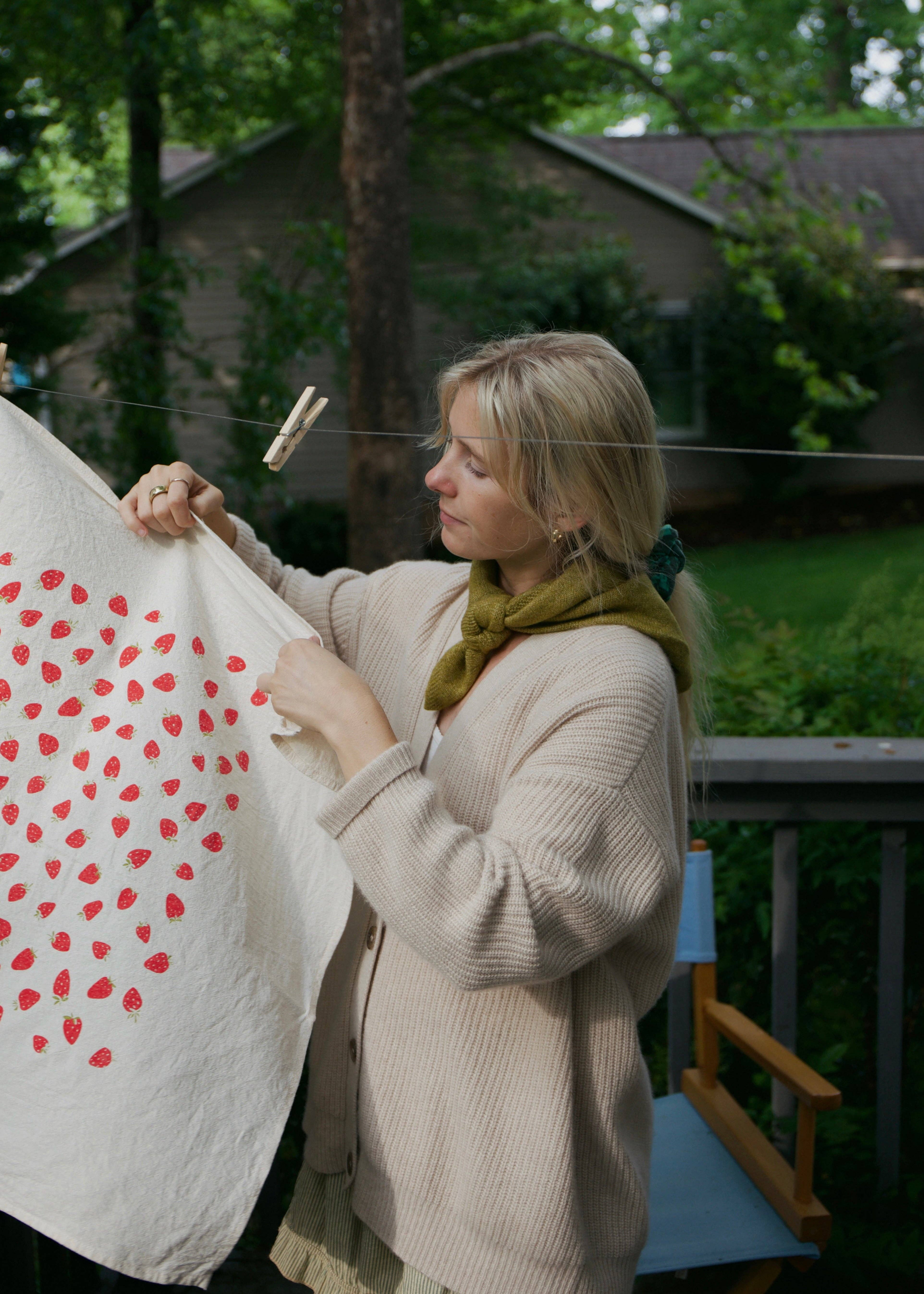 Beaten Path Co - Wholesale Scarf - Women's - WILD OLIVE & STRAWBERRY TRIANGLE SCARF PACK13