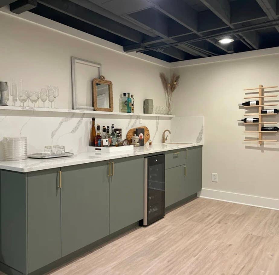 DmsDesignTeam – wholesale Wall-mounted shelf – Unique Vertical Oak Wine Rack11