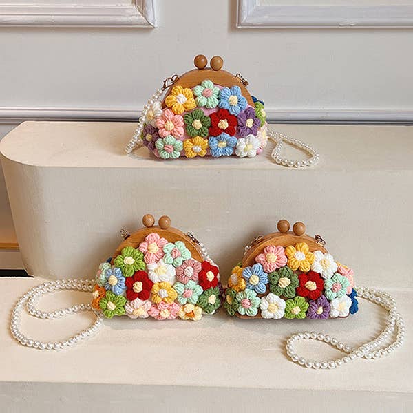 Sheer Trend - Wholesale Crossbody Bag - Women's - Chains Flower Shape Crossbody Bags Handbags6