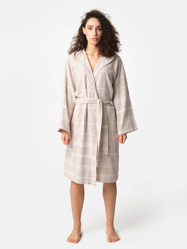 Abito Aura - Beige per la vendita all'ingrosso da parte di MARSIKOH