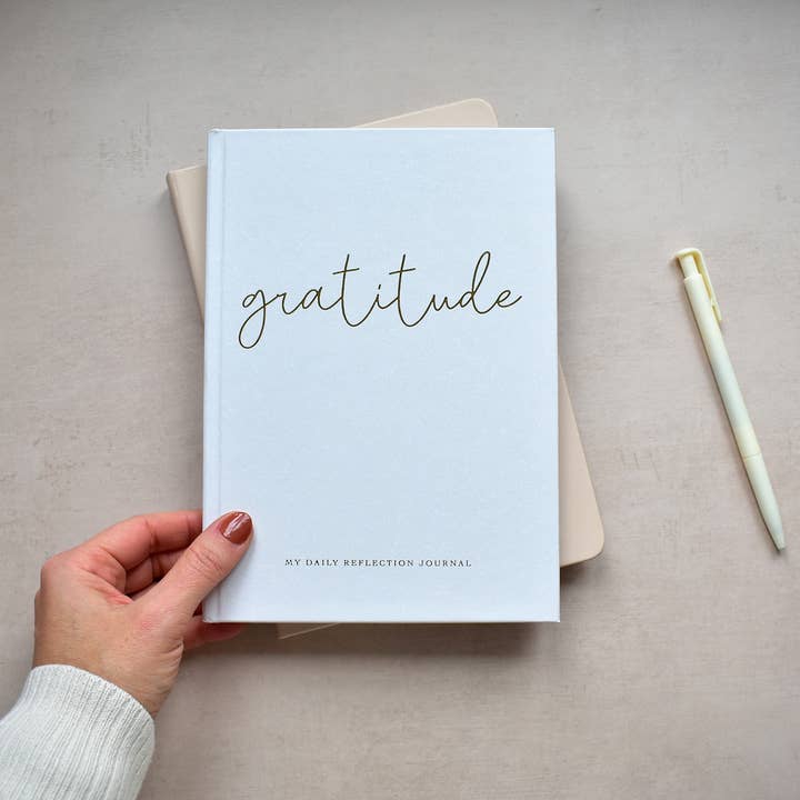 Três Paper Co - Wholesale Journal/Diary - Gratitude Gold Foiled Journal - Daily reflection Journal